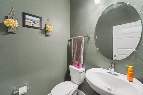 House in Land O' Lakes, Florida 4 bedrooms, 257.8 sq.m. № 2298332 - photo 21