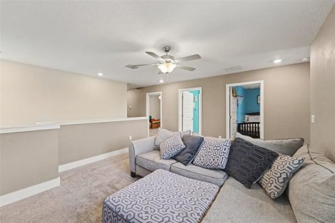 House in Land O' Lakes, Florida 4 bedrooms, 257.8 sq.m. № 2298332 - photo 22
