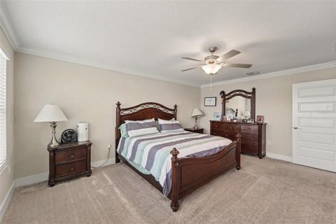 House in Land O' Lakes, Florida 4 bedrooms, 257.8 sq.m. № 2298332 - photo 28