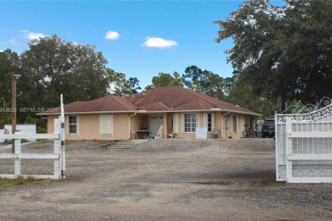 Villa ou maison à vendre à Clewiston, Floride: 4 chambres, 145.48 m2 № 2152777 - photo 5