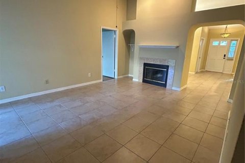 Villa ou maison à louer à Tampa, Floride: 4 chambres, 137.03 m2 № 2267244 - photo 3