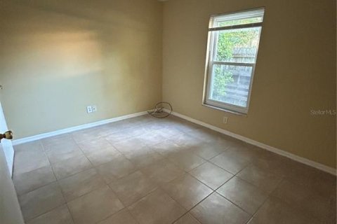 Villa ou maison à louer à Tampa, Floride: 4 chambres, 137.03 m2 № 2267244 - photo 11
