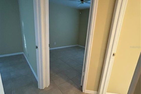 Villa ou maison à louer à Tampa, Floride: 4 chambres, 137.03 m2 № 2267244 - photo 10