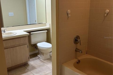 Villa ou maison à louer à Tampa, Floride: 4 chambres, 137.03 m2 № 2267244 - photo 13