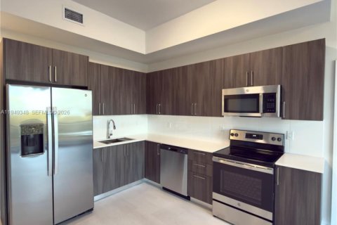 Снять в аренду квартиру в Пальметто-Бей, Флорида 2 спальни, 10508.08м2, № 2005148 - фото 3