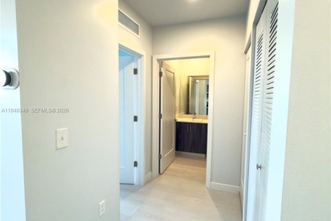 Снять в аренду квартиру в Пальметто-Бей, Флорида 2 спальни, 10508.08м2, № 2005148 - фото 6