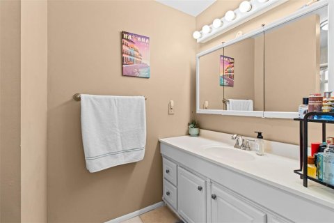 House in Pinellas Park, Florida 2 bedrooms, 164.99 sq.m. № 1838490 - photo 24