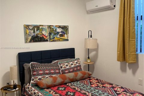 Снять в аренду квартиру в Майами, Флорида 2 спальни, 526.2м2, № 1957278 - фото 4