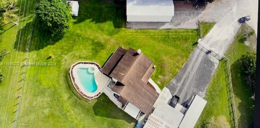 Casa en Miramar, Florida 3 dormitorios, 221.29 m2 № 1864530