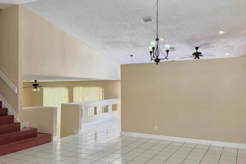 Villa ou maison à louer à Boca Raton, Floride: 3 chambres, 184.41 m2 № 2432213 - photo 8