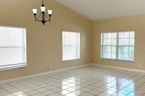 Villa ou maison à louer à Boca Raton, Floride: 3 chambres, 184.41 m2 № 2432213 - photo 7