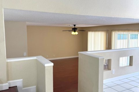 Villa ou maison à louer à Boca Raton, Floride: 3 chambres, 184.41 m2 № 2432213 - photo 17