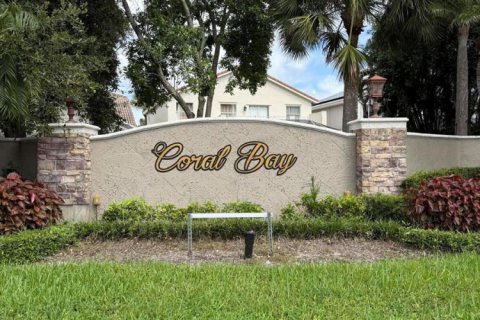 Villa ou maison à Boca Raton, Floride 3 chambres, 184.41 m2 № 2432213