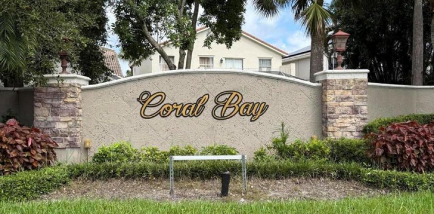 Villa ou maison à Boca Raton, Floride 3 chambres, 184.41 m2 № 2432213