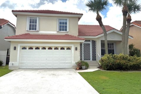 Villa ou maison à louer à Boca Raton, Floride: 3 chambres, 184.41 m2 № 2432213 - photo 2