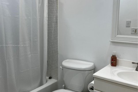 Купить кондоминиум в Санрайз, Флорида 2 спальни, 78.97м2, № 1737826 - фото 21