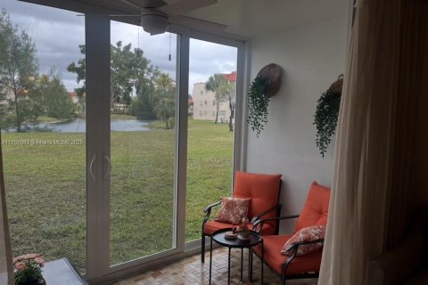 Купить кондоминиум в Санрайз, Флорида 2 спальни, 78.97м2, № 1737826 - фото 14