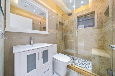 Villa ou maison à vendre à Hialeah, Floride: 3 chambres, 114.92 m2 № 2022100 - photo 20