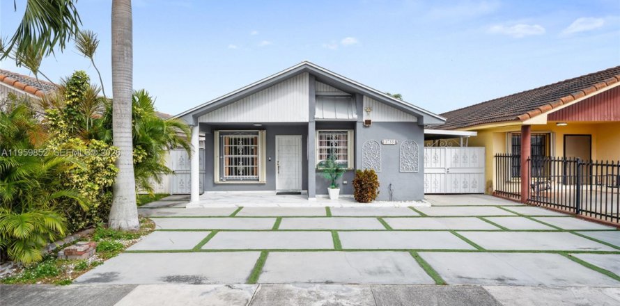 Villa ou maison à Hialeah, Floride 3 chambres, 114.92 m2 № 2022100