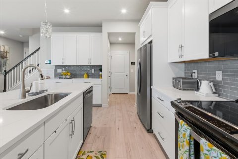 Touwnhouse à vendre à Lutz, Floride: 4 chambres, 239.13 m2 № 2091921 - photo 5