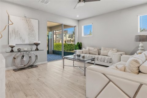 Touwnhouse à vendre à Lutz, Floride: 4 chambres, 239.13 m2 № 2091921 - photo 11