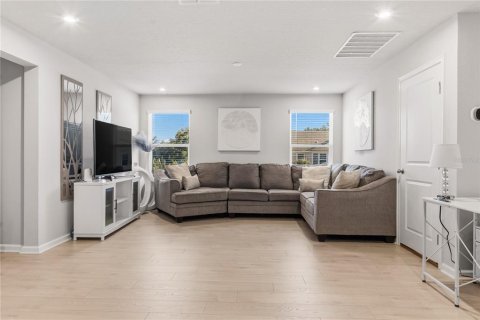 Touwnhouse à vendre à Lutz, Floride: 4 chambres, 239.13 m2 № 2091921 - photo 14