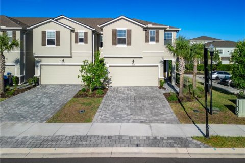 Touwnhouse à vendre à Lutz, Floride: 4 chambres, 239.13 m2 № 2091921 - photo 2