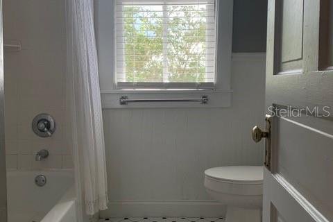 Commercial property in DeLand, Florida 5 bedrooms, 182.09 sq.m. № 2228343 - photo 23