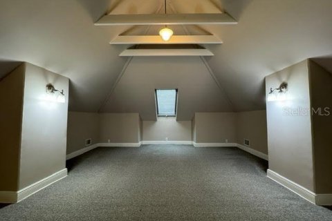 Commercial property in DeLand, Florida 5 bedrooms, 182.09 sq.m. № 2228343 - photo 2