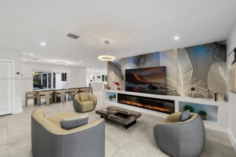 Villa ou maison à vendre à Pompano Beach, Floride: 5 chambres, 317.54 m2 № 2085819 - photo 11