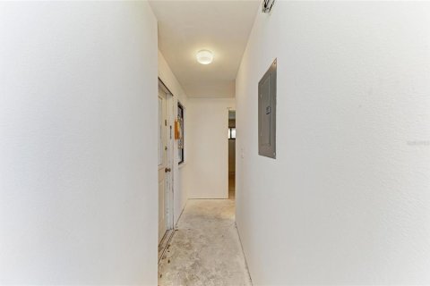 Condo in Venice, Florida, 2 bedrooms  № 1804859 - photo 25