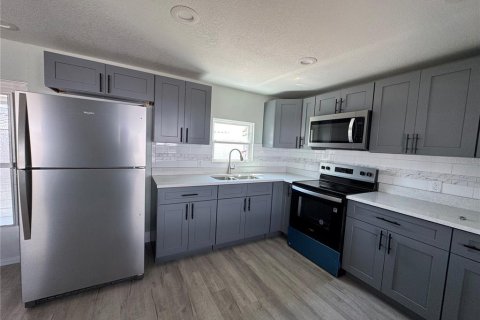Apartamento en alquiler en Holiday, Florida, 2 dormitorios, 62.43 m2 № 1678333 - foto 7