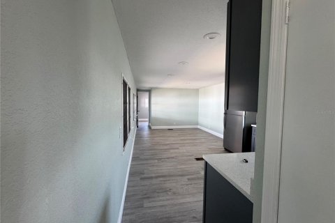 Apartamento en alquiler en Holiday, Florida, 2 dormitorios, 62.43 m2 № 1678333 - foto 8