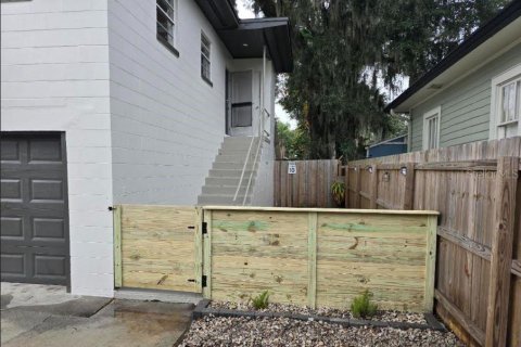 House in Orlando, Florida 2 bedrooms, 72.74 sq.m. № 2236245 - photo 10