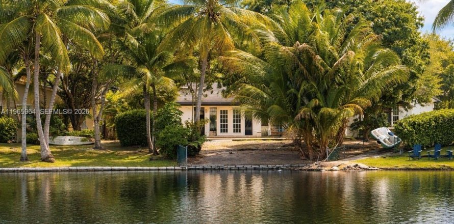 Casa en Miami Lakes, Florida 5 dormitorios, 205.22 m2 № 2030836