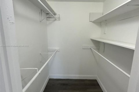 Condominio en venta en West Palm Beach, Florida, 1 dormitorio, 67.63 m2 № 1871761 - foto 12