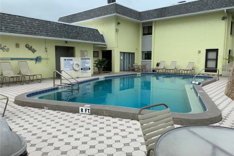 Condo in Sarasota, Florida, 1 bedroom  № 1626256 - photo 4
