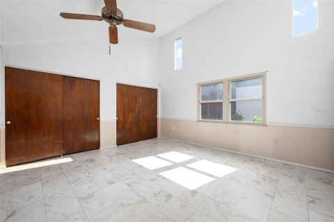 House in Sarasota, Florida 2 bedrooms, 113.25 sq.m. № 1919758 - photo 10