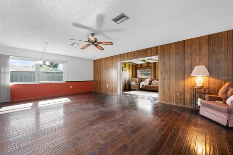 House in Sarasota, Florida 2 bedrooms, 113.25 sq.m. № 1919758 - photo 6