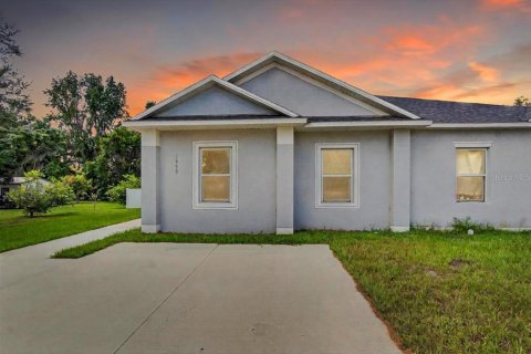 Immobilier commercial à vendre à Bartow, Floride: 6 chambres, 229.38 m2 № 2397059 - photo 2