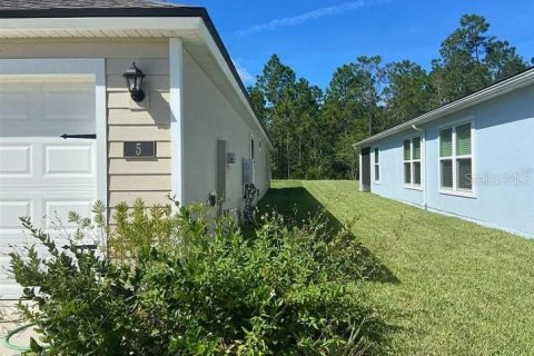 House in Bunnell, Florida 3 bedrooms, 188.87 sq.m. № 1844251 - photo 2