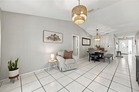 Villa ou maison à vendre à Tampa, Floride: 2 chambres, 116.31 m2 № 2429233 - photo 24