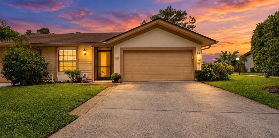 Villa ou maison à Tampa, Floride 2 chambres, 116.31 m2 № 2429233