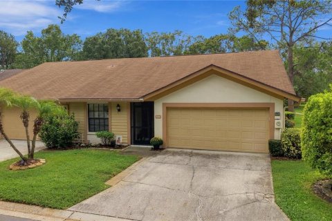Villa ou maison à vendre à Tampa, Floride: 2 chambres, 116.31 m2 № 2429233 - photo 2