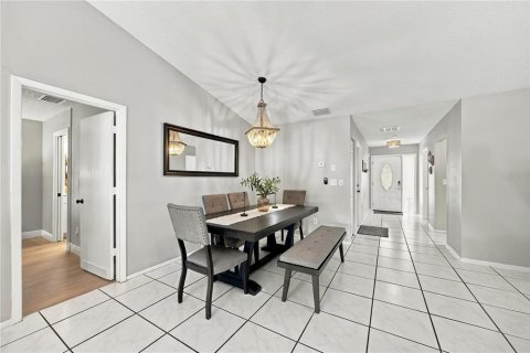 Villa ou maison à vendre à Tampa, Floride: 2 chambres, 116.31 m2 № 2429233 - photo 22