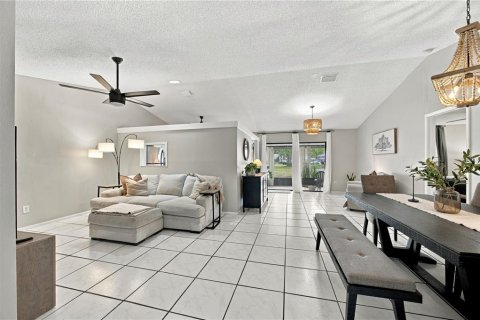 Villa ou maison à vendre à Tampa, Floride: 2 chambres, 116.31 m2 № 2429233 - photo 20