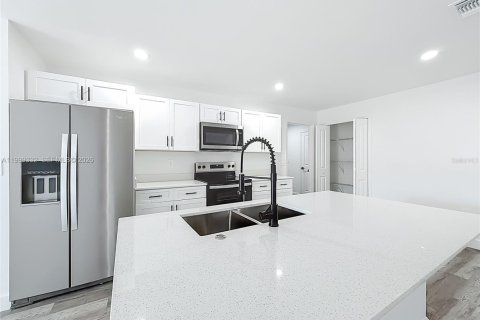 Villa ou maison à vendre à Ocala, Floride: 3 chambres, 117.99 m2 № 2064055 - photo 5