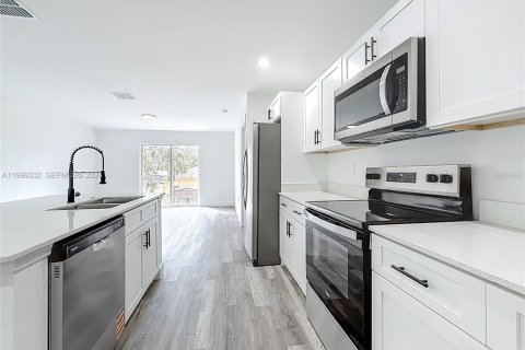 Villa ou maison à vendre à Ocala, Floride: 3 chambres, 117.99 m2 № 2064055 - photo 3
