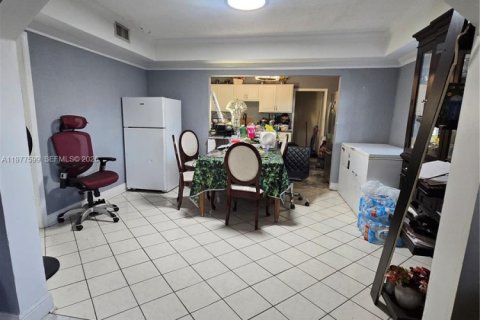 Купить виллу или дом в Флорида-Сити, Флорида 4 спальни, 188.31м2, № 2079573 - фото 6