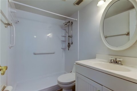 House in Tarpon Springs, Florida 3 bedrooms, 97.92 sq.m. № 1898945 - photo 22